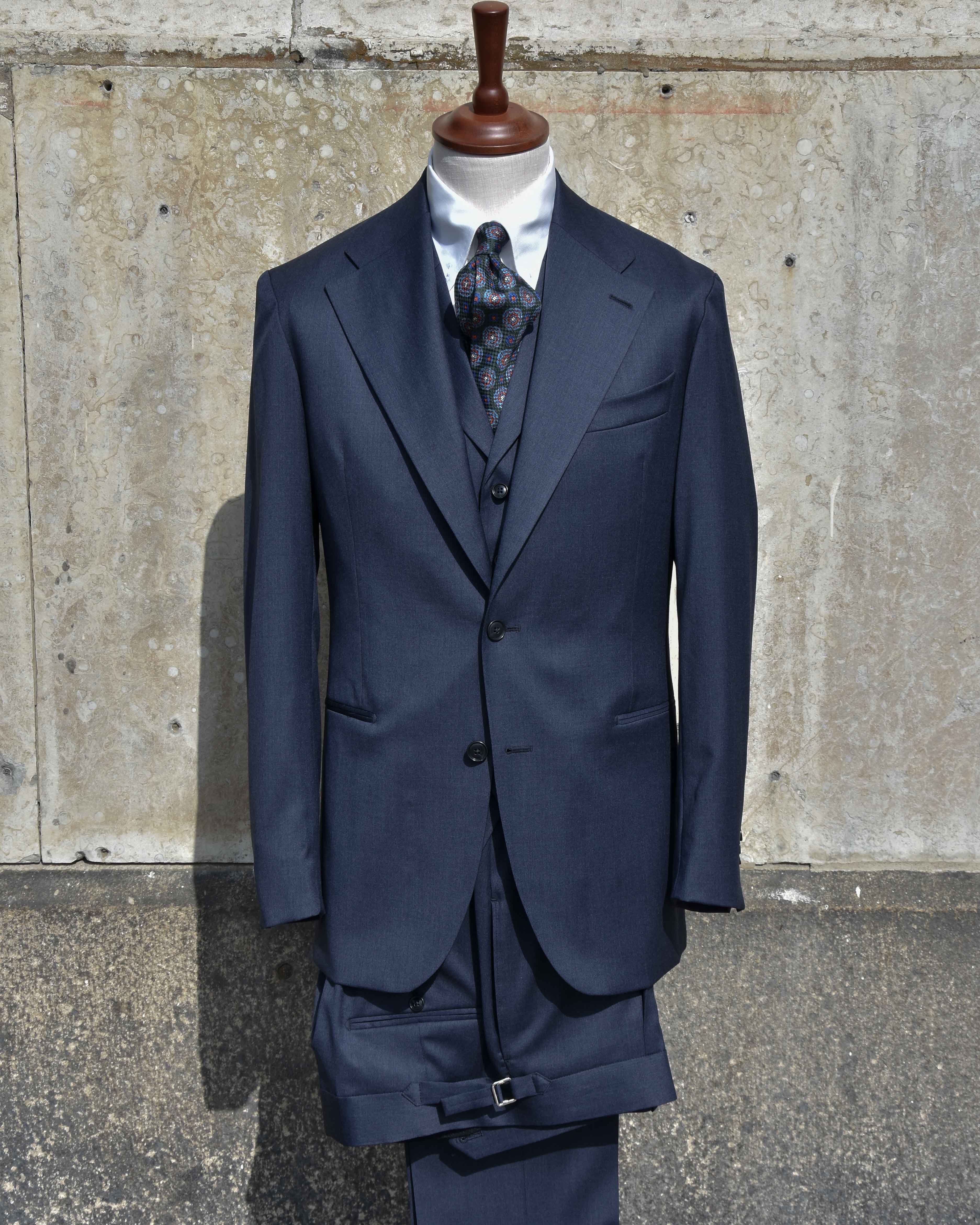 Reda-tyg-kostym-blå-blue-suit